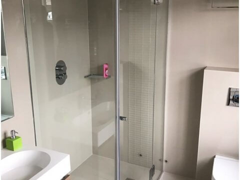 shower glass panel